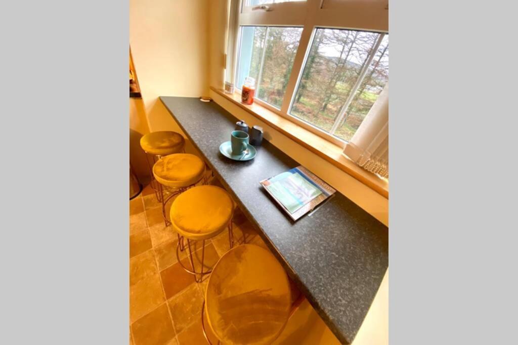 3 Bedroom House Located In Centre Of Carndonagh Eksteriør bilde